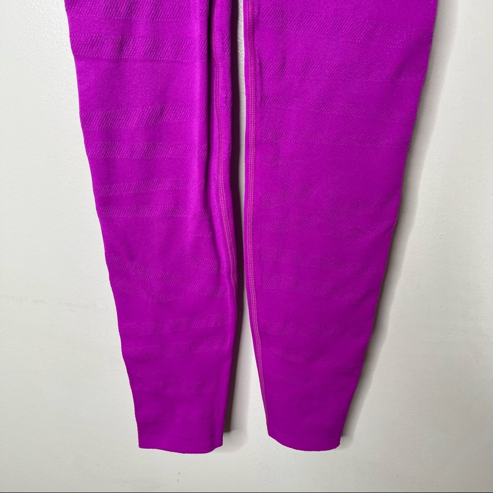 FABLETICS Sculptknot High Rise Barbiecore Leggings - Picture 7 of 14